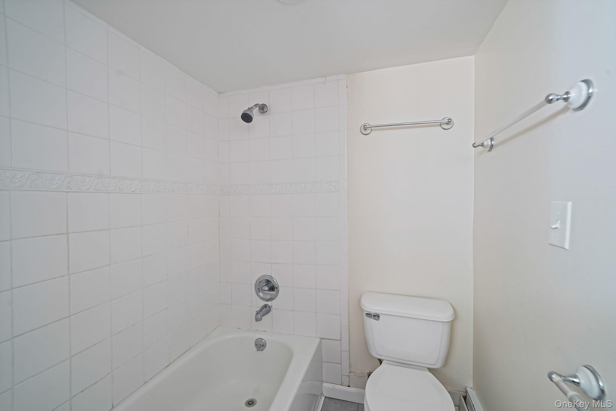 65 Woodlawn Road Rocky Point, NY 11778 - Photo 14 of 25