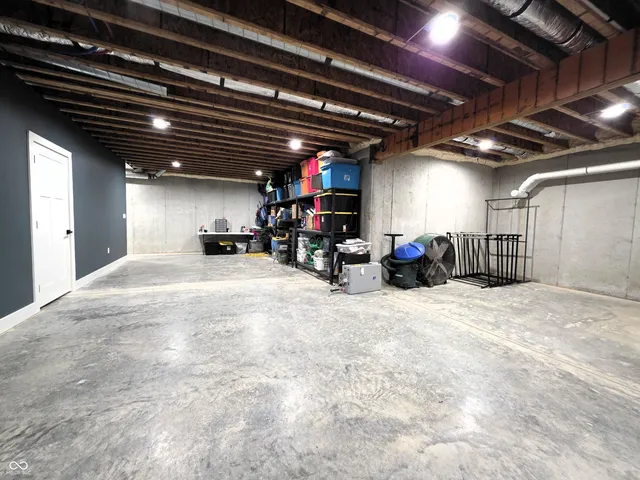 $950,000 | 4763 Nature Hills Lane, Martinsville, IN 46151