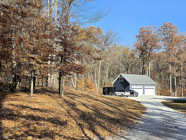 $950,000 | 4763 Nature Hills Lane, Martinsville, IN 46151