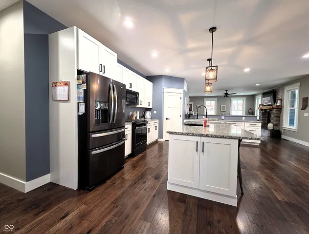 $950,000 | 4763 Nature Hills Lane, Martinsville, IN 46151