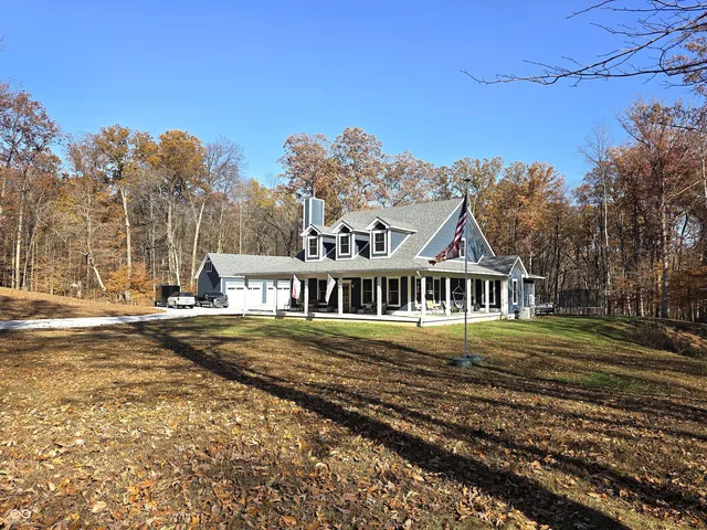 $950,000 | 4763 Nature Hills Lane, Martinsville, IN 46151