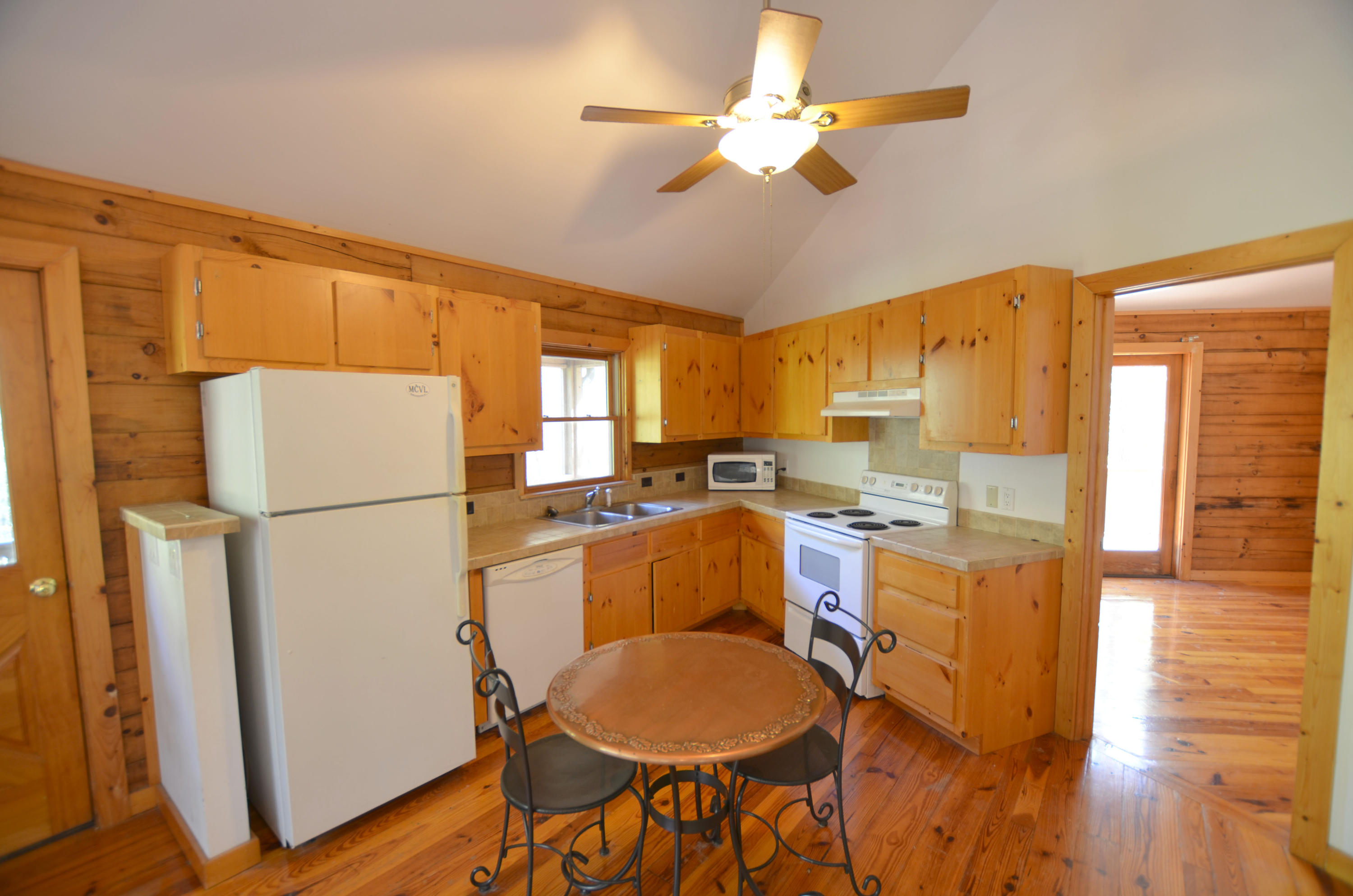 9621 2 Pines Road McClellanville, SC 29458 - Photo 20 of 29 House-Kitchen