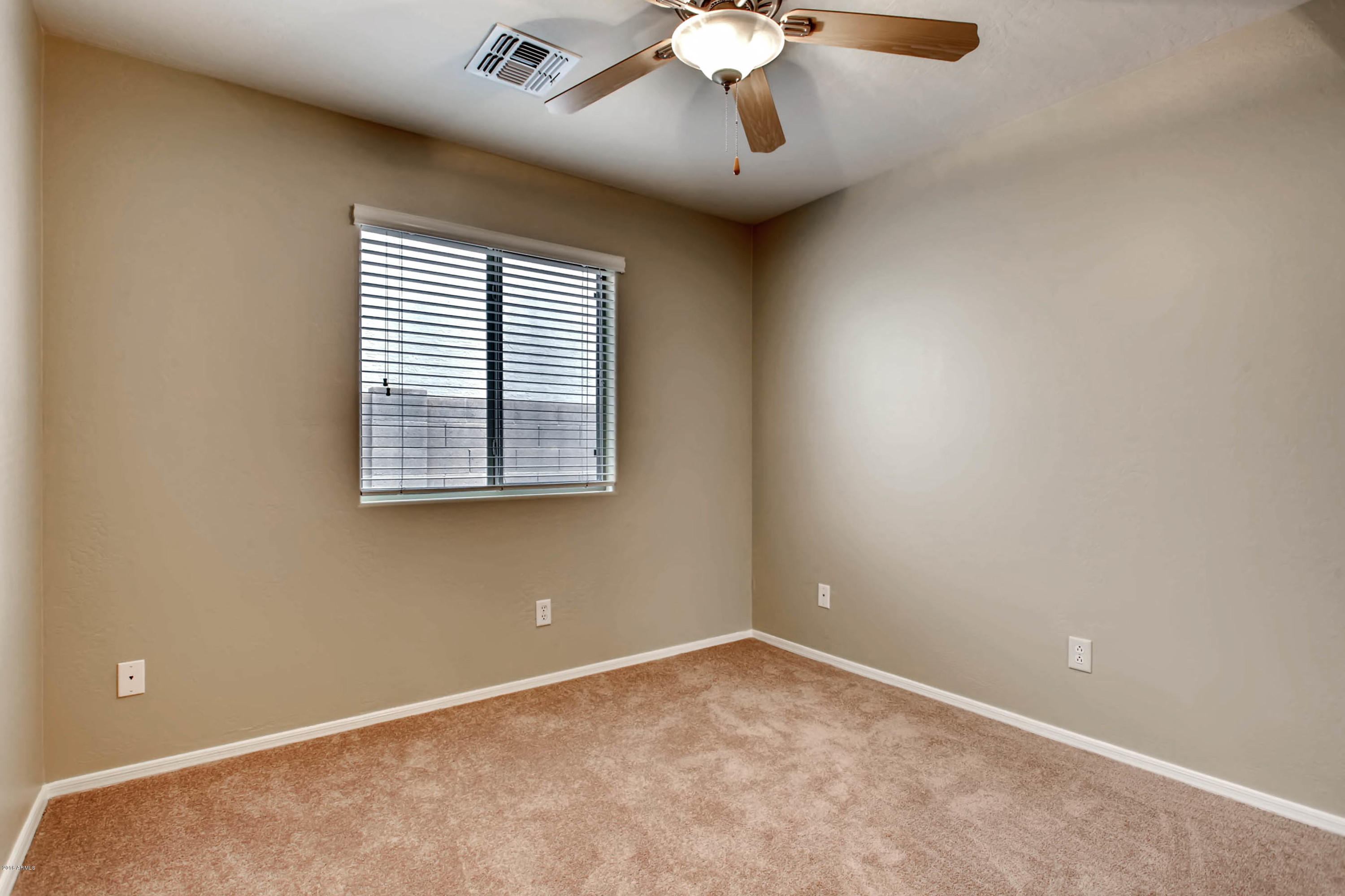 1621 West Pecan Road Phoenix, AZ 85041 - Photo 8 of 12 1621 W Pecan Rd Phoenix AZ-MLS_Size-008-