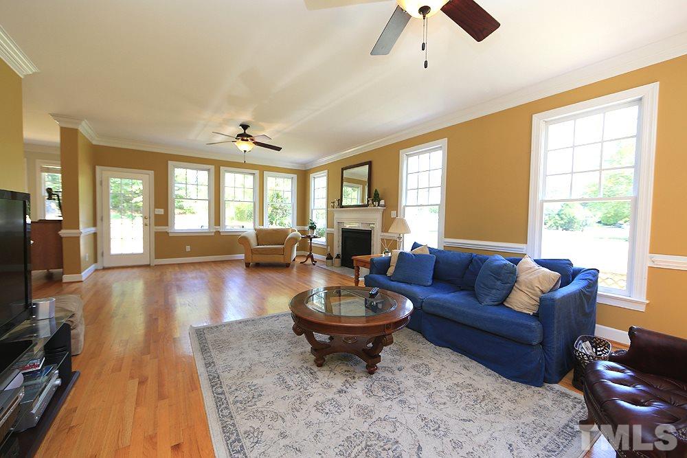 8 Bland Spring Place Durham, NC 27713 - Photo 3 of 23 Gallery Image 3