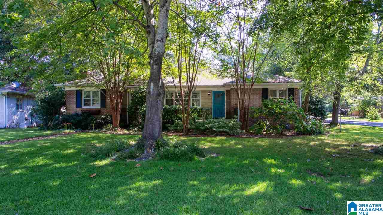 237 Redwood Street Birmingham, AL 35210 - Photo 2 of 16