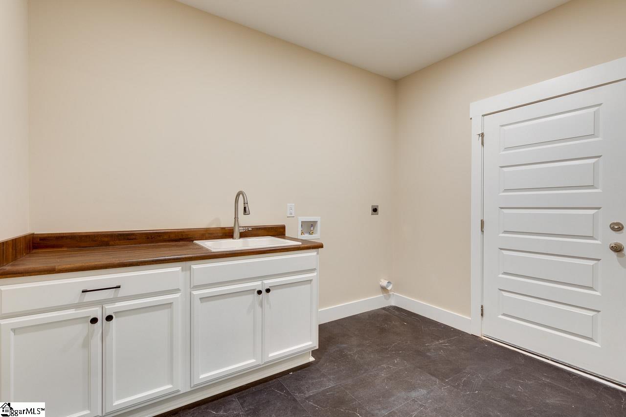 319 Jones Kelley Road Travelers Rest, SC 29690 - Photo 14 of 36