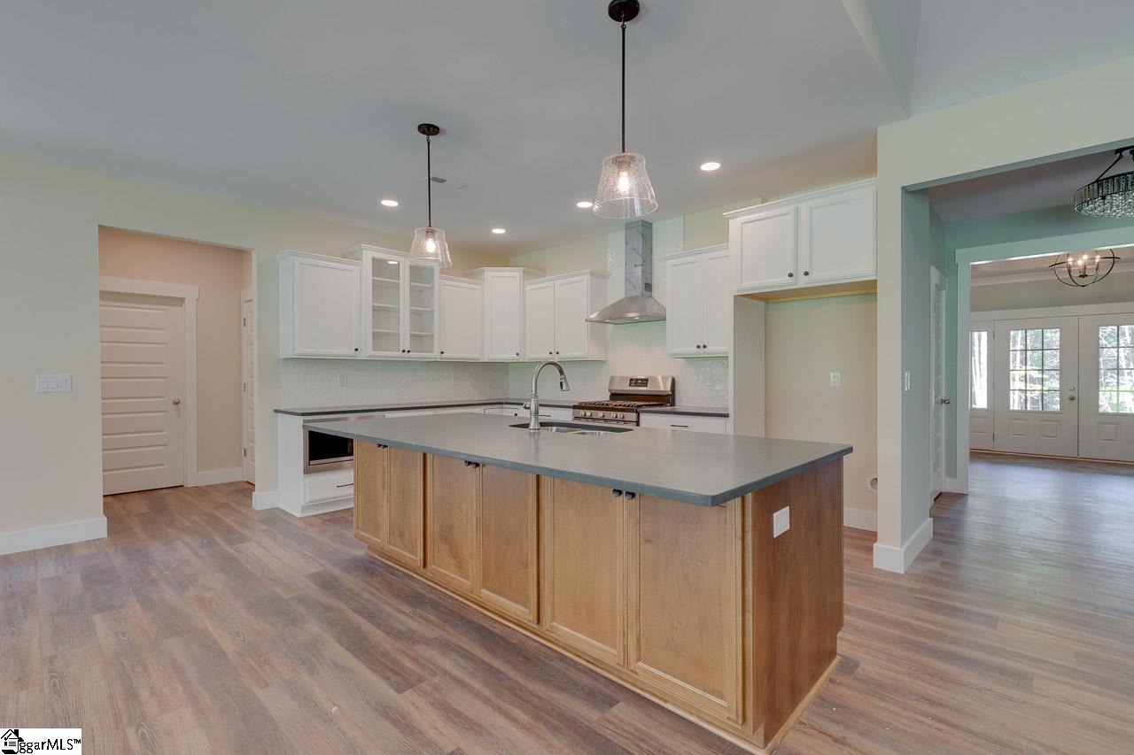 319 Jones Kelley Road Travelers Rest, SC 29690 - Photo 7 of 36