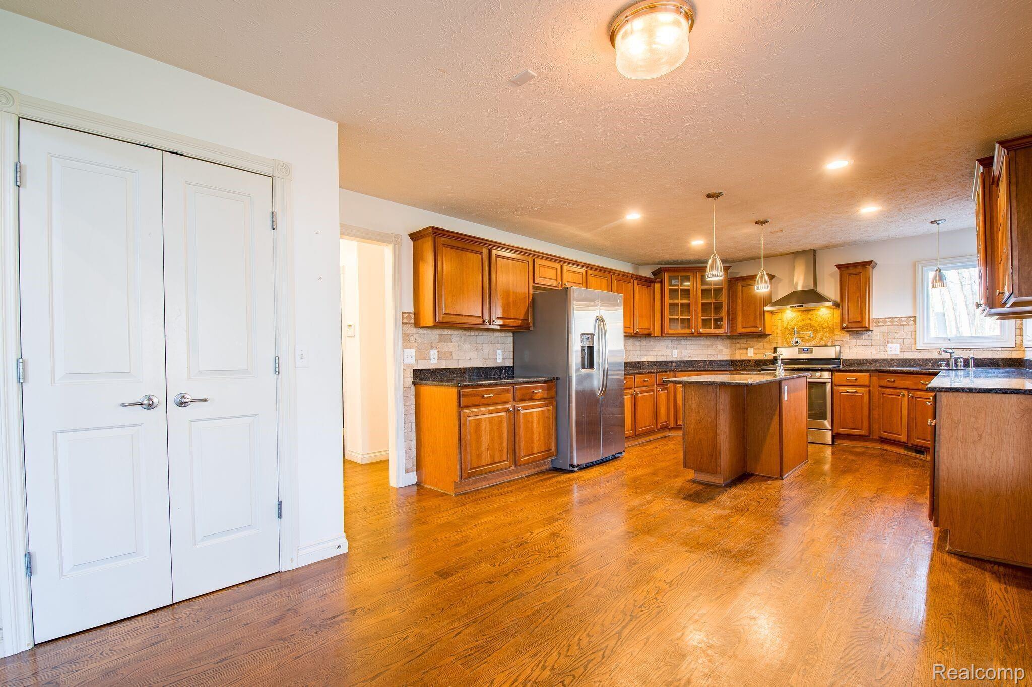 3116 Ridley Way Howell, MI 48843 - Photo 6 of 48 dHKx0mew.jpeg