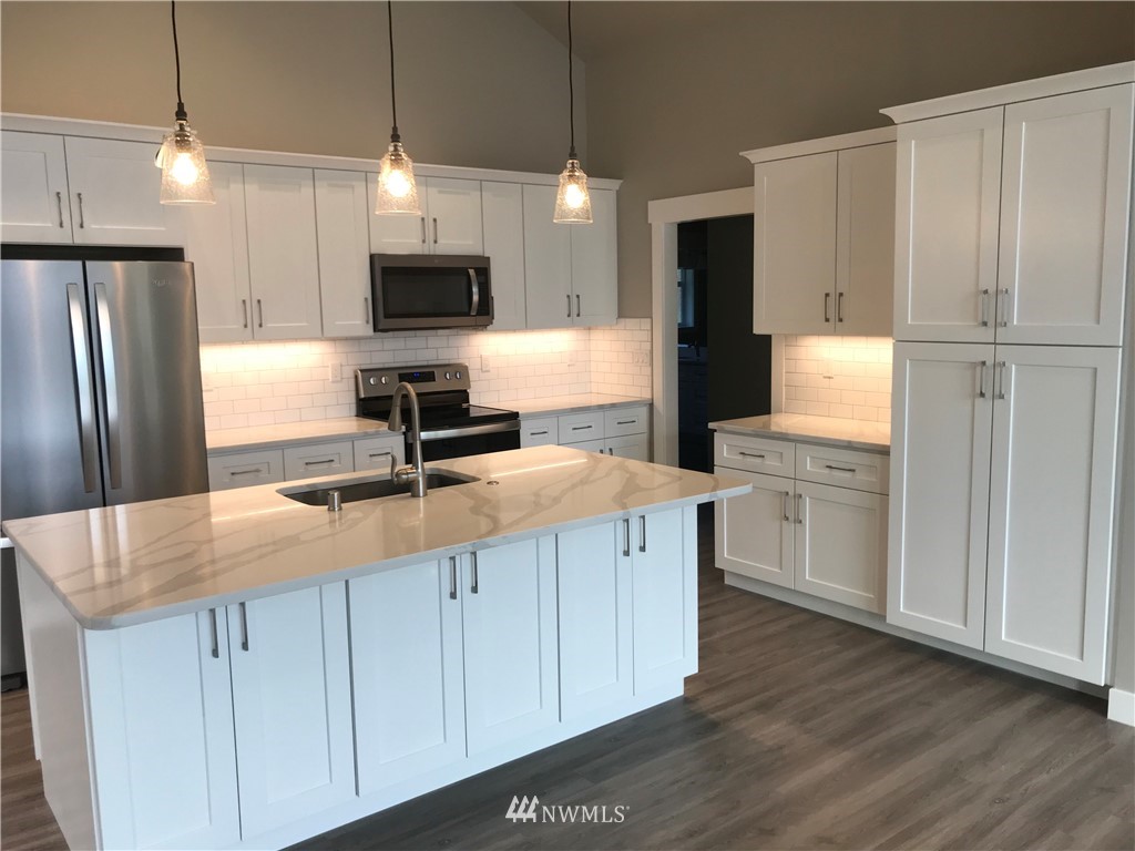 8175 Chehalis Road Blaine, WA 98230 - Photo 5 of 11 Gallery Image 5