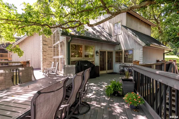 $555,000 | 1165 Lake Shore Drive North, Goreville, IL 62939