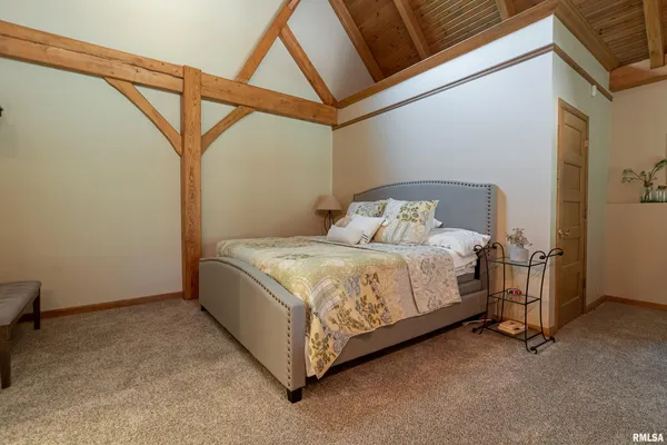 $555,000 | 1165 Lake Shore Drive North, Goreville, IL 62939