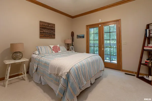 $555,000 | 1165 Lake Shore Drive North, Goreville, IL 62939