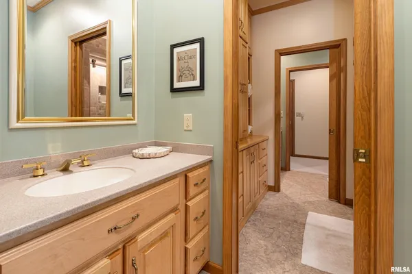 $555,000 | 1165 Lake Shore Drive North, Goreville, IL 62939