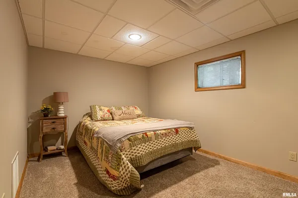 $555,000 | 1165 Lake Shore Drive North, Goreville, IL 62939