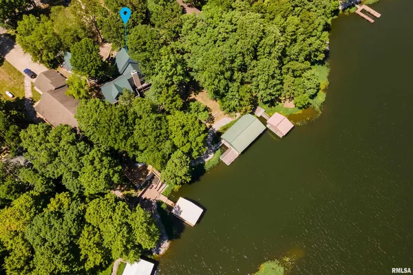 $555,000 | 1165 Lake Shore Drive North, Goreville, IL 62939