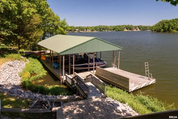 $555,000 | 1165 Lake Shore Drive North, Goreville, IL 62939