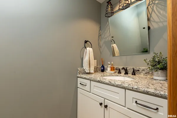 $555,000 | 1165 Lake Shore Drive North, Goreville, IL 62939