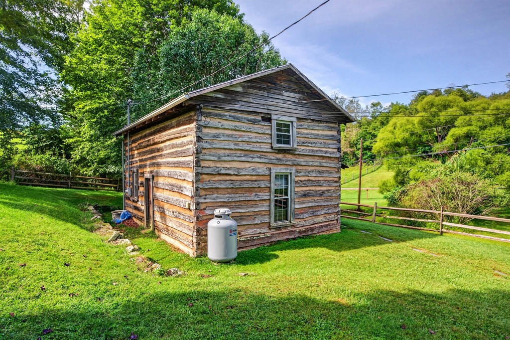 765 Waterwheel Road Galax, VA 24333 - Photo 124 of 148 Gallery Image 124