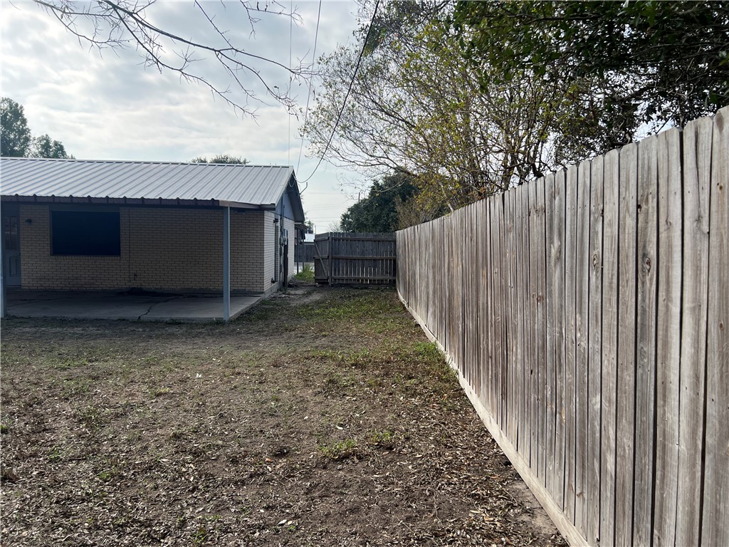 803 Continental Drive Three Rivers, TX 78071 - Photo 11 of 13