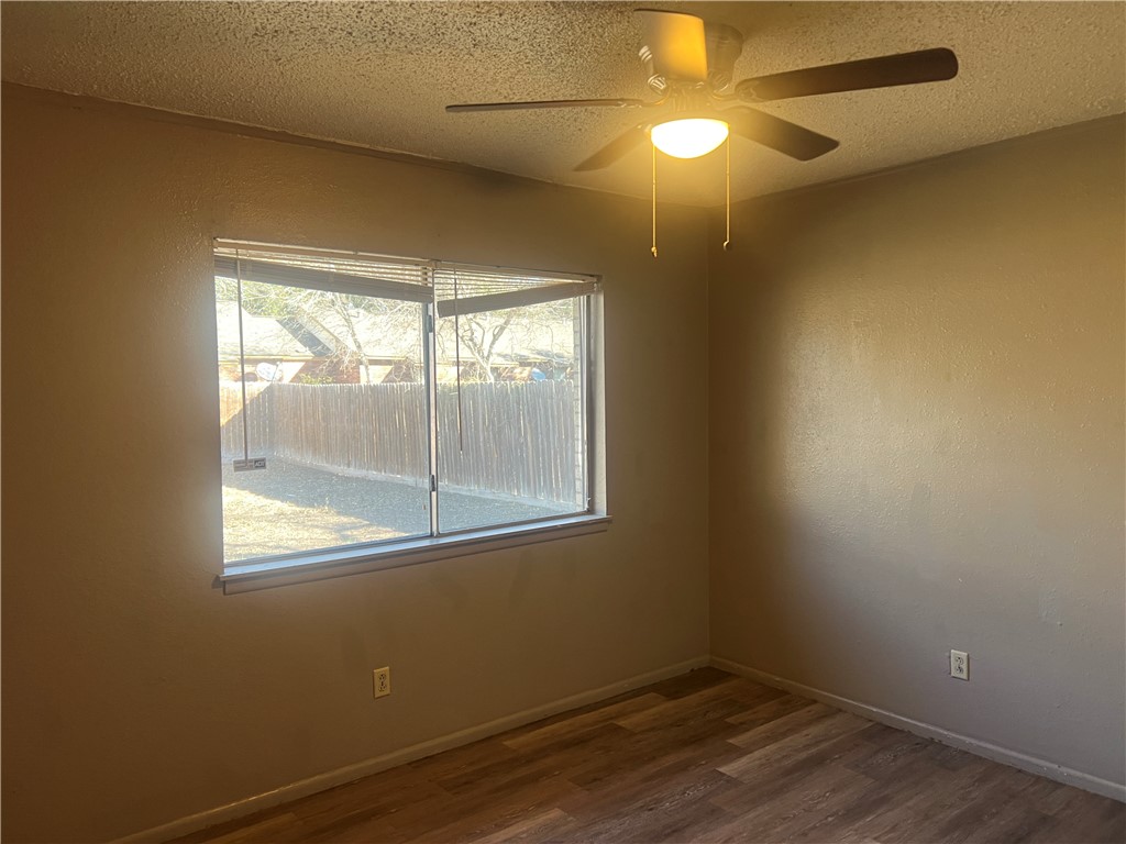 803 Continental Drive Three Rivers, TX 78071 - Photo 7 of 13