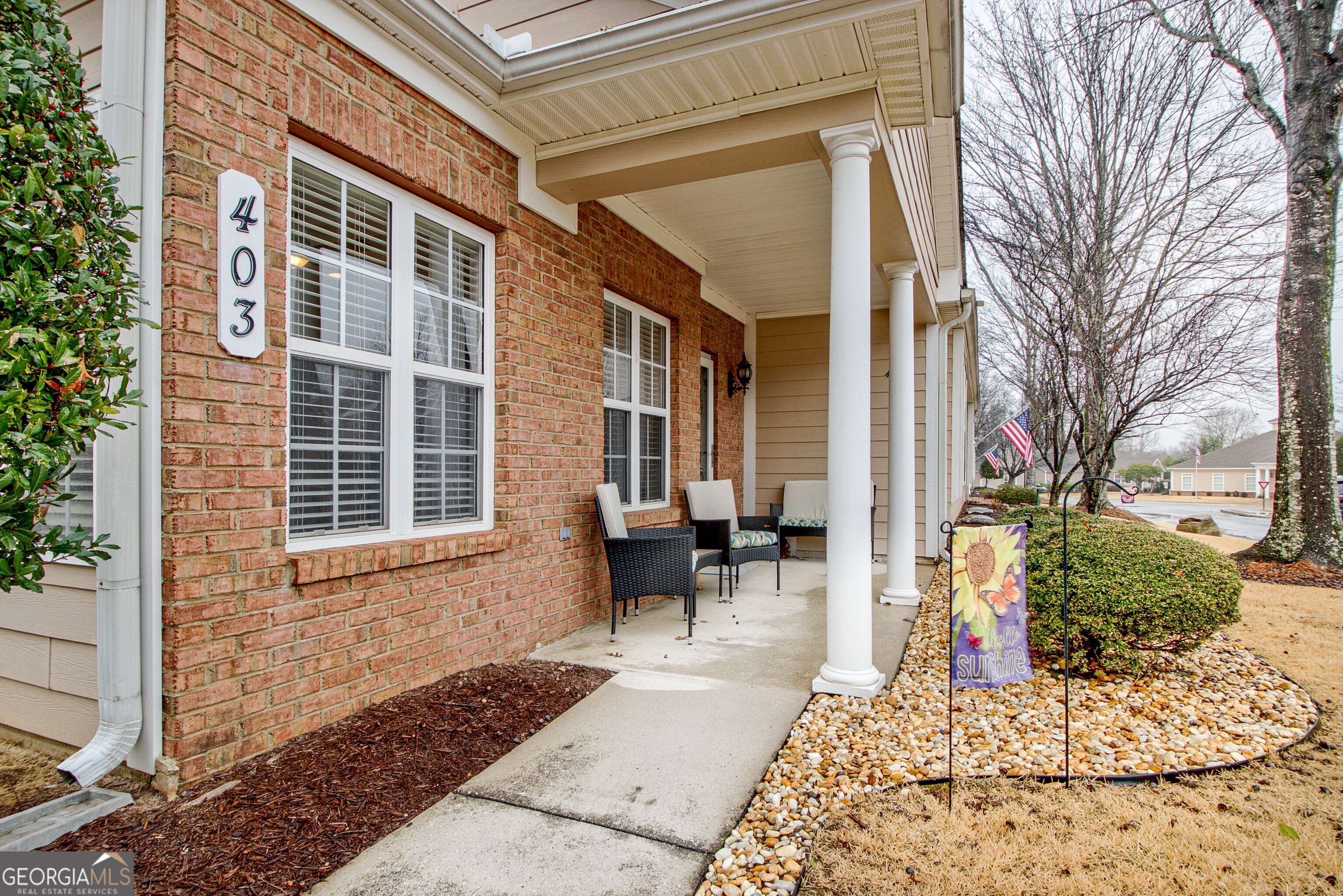 403 Commonwealth Circle Newnan, GA 30263 - Photo 3 of 35