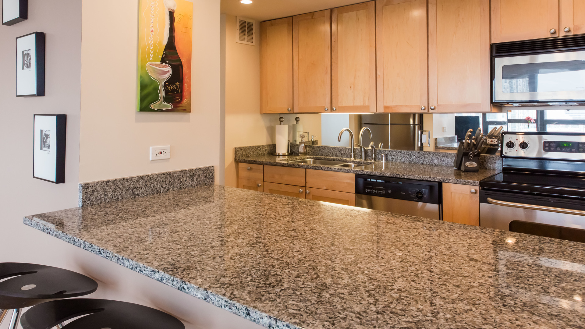 30 East Huron Street, Unit 3204 Chicago, IL 60611 - Photo 4 of 30