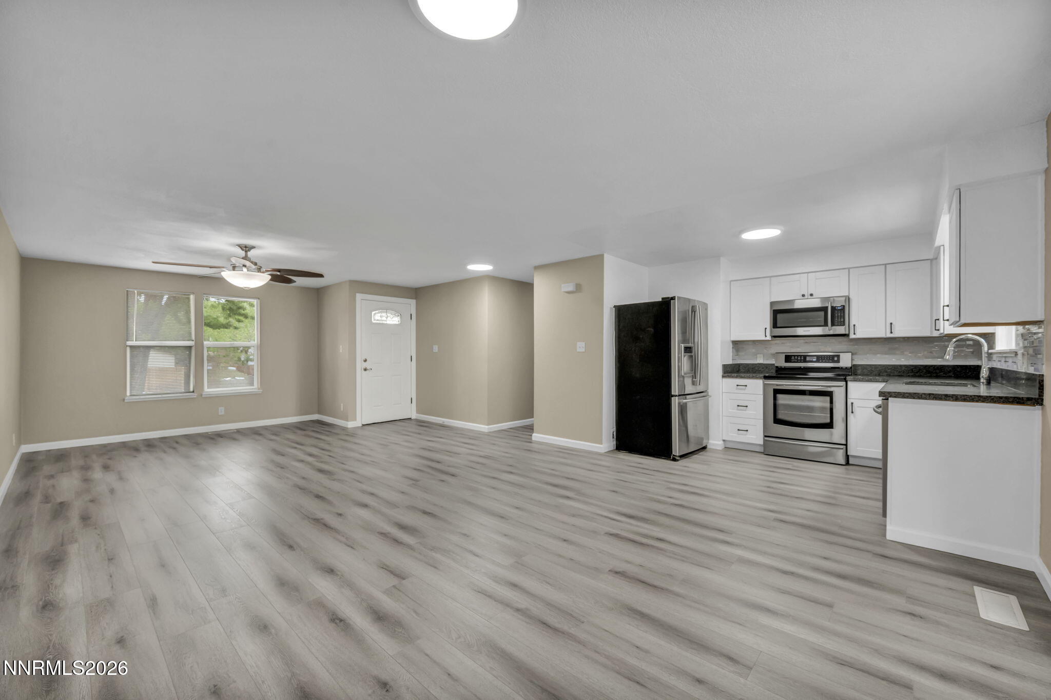 3860 Allen Glen Drive Reno, NV 89503 - Photo 7 of 39 25-web-or-mls-3860-allen-glen-dr