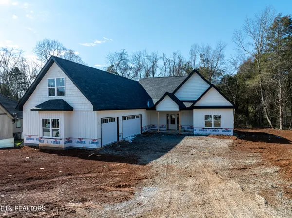 $790,000 | 201 Chatuga Way, Loudon, TN 37774