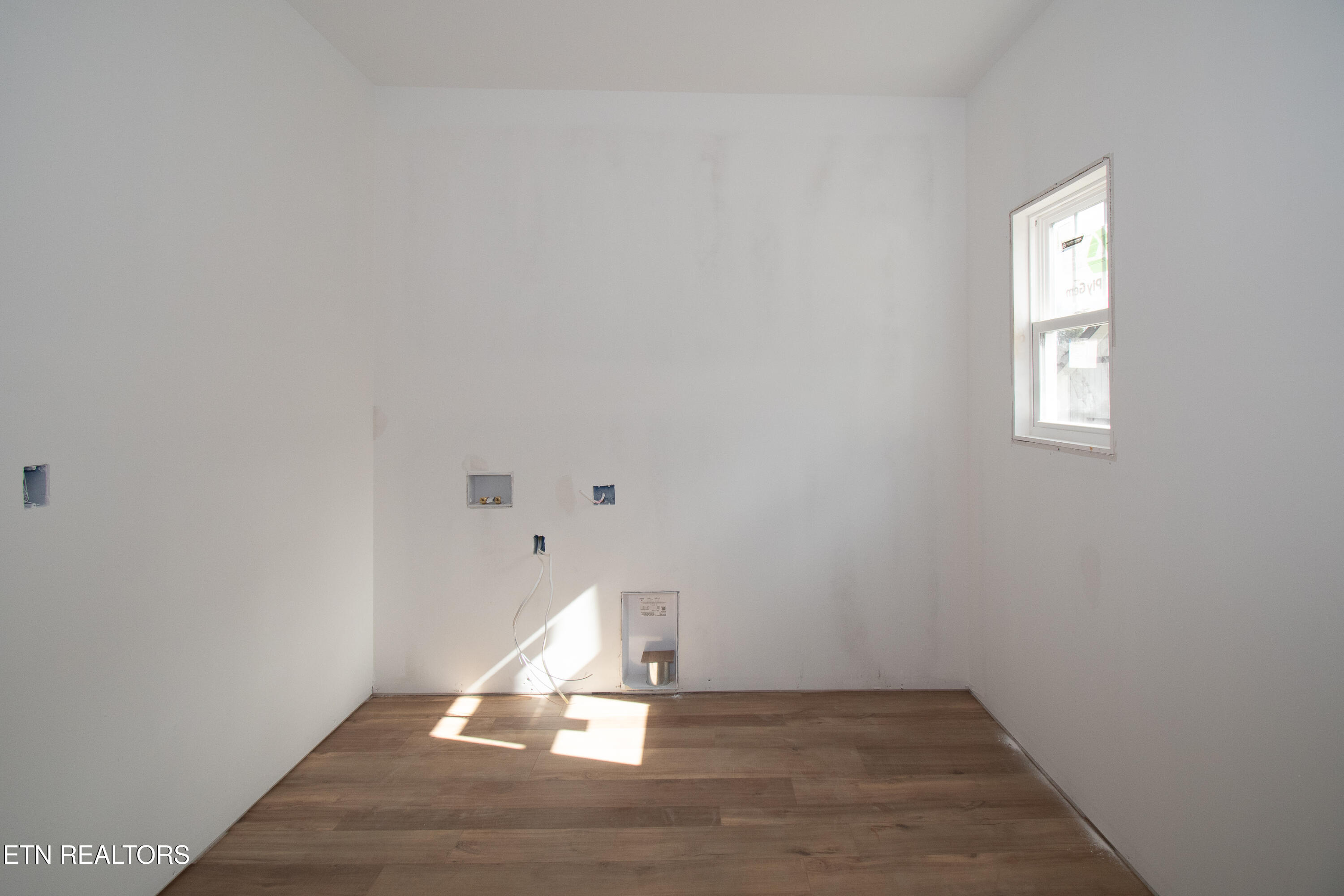 201 Chatuga Way Loudon, TN 37774 - Photo 20 of 25 DSC_4756