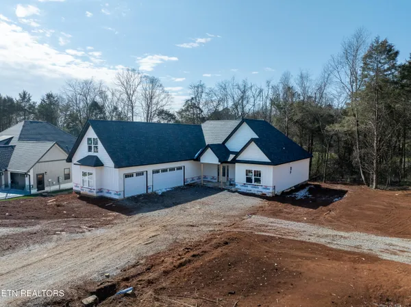 $790,000 | 201 Chatuga Way, Loudon, TN 37774
