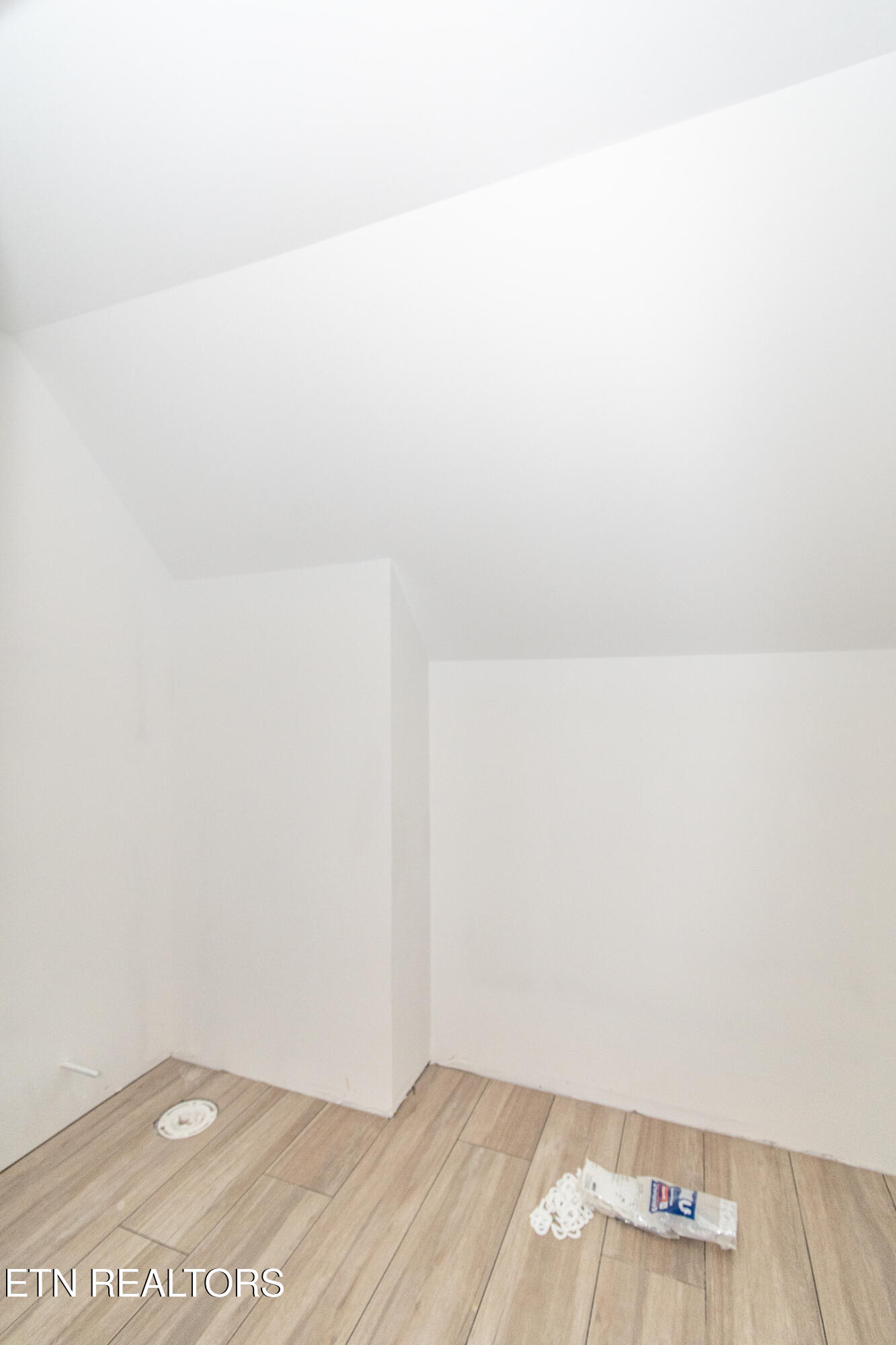 201 Chatuga Way Loudon, TN 37774 - Photo 24 of 25 DSC_4760