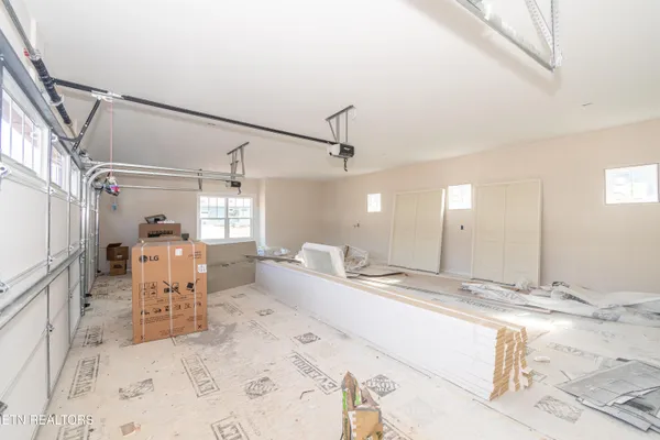 $790,000 | 201 Chatuga Way, Loudon, TN 37774
