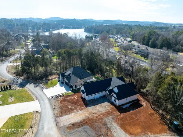 $790,000 | 201 Chatuga Way, Loudon, TN 37774