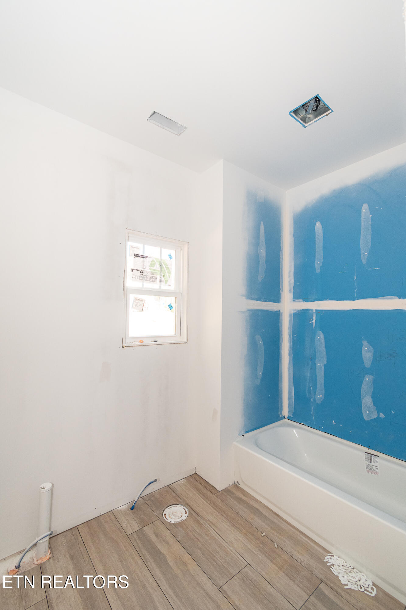 201 Chatuga Way Loudon, TN 37774 - Photo 10 of 25 DSC_4746