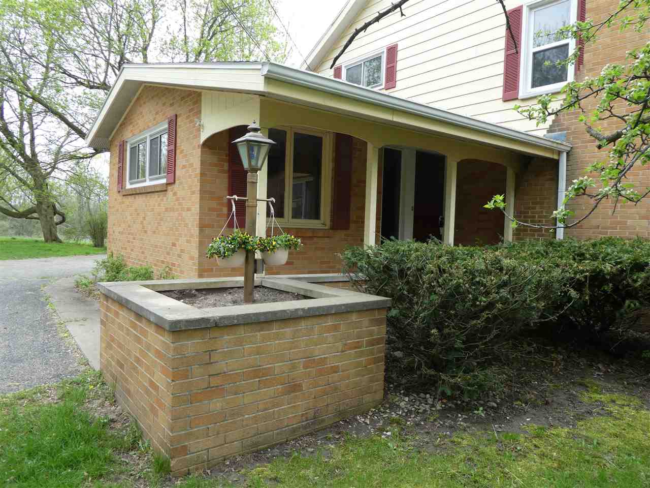 4152 East Wing Road Mount Pleasant, MI 48858 - Photo 7 of 50 1831145-6.JPG
