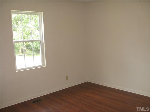 4728 Stanley Road Durham, NC 27704 - Photo 6 of 9 Gallery Image 6