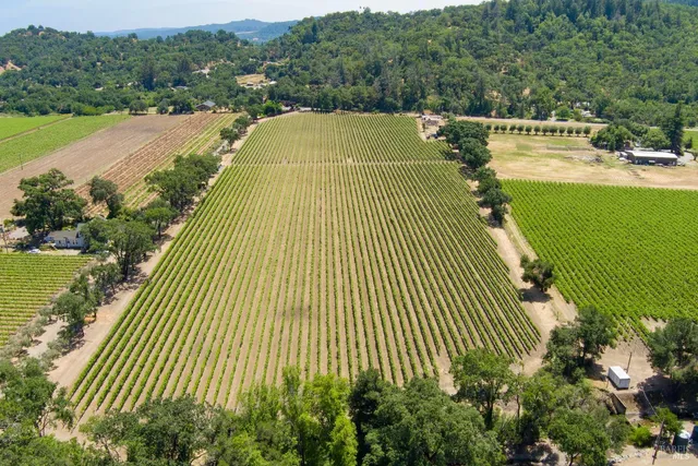 $1,780,000 | 31280 Highway 128, Cloverdale, CA 95425