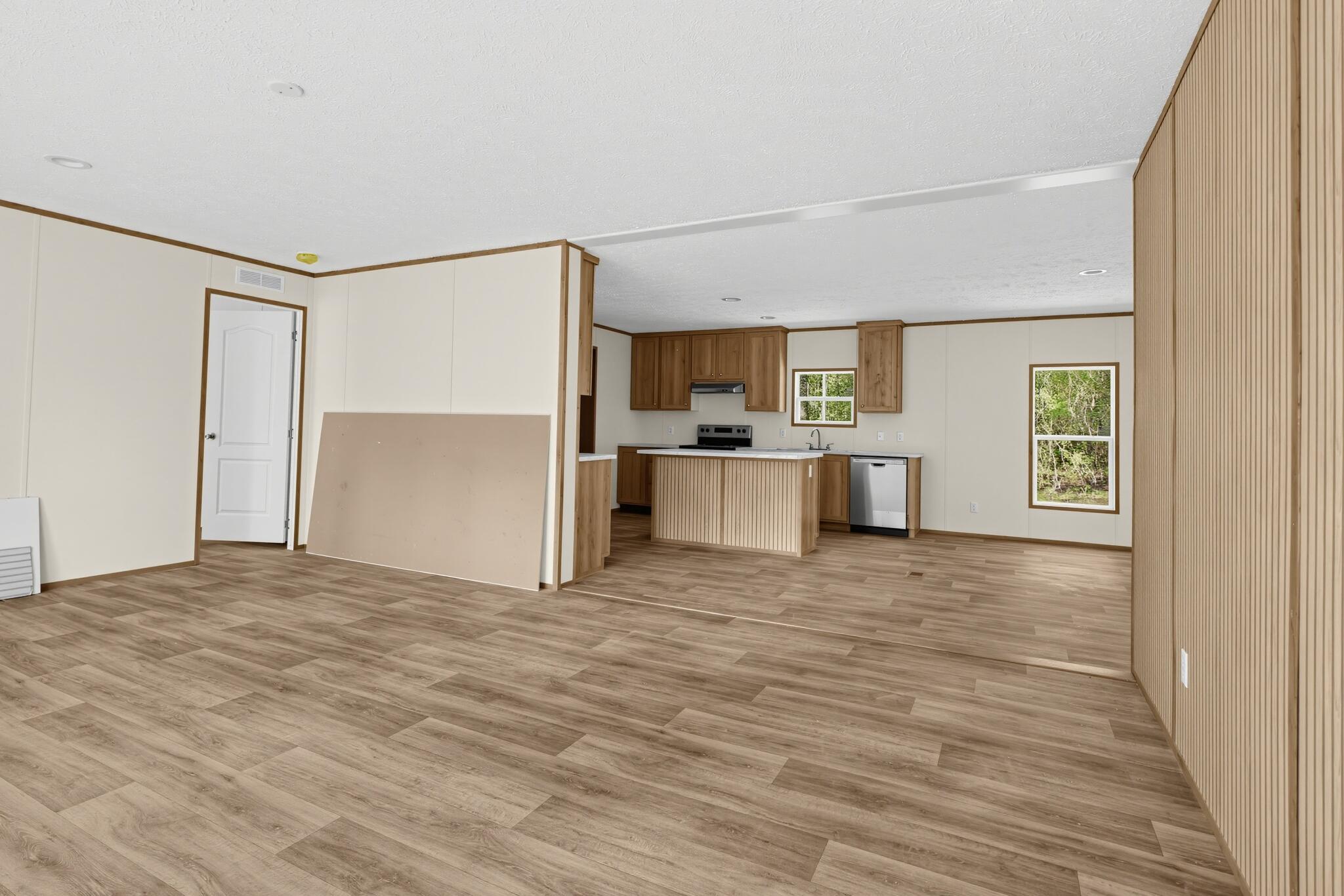 03_624_2_Church_Rd-Foyer-6800