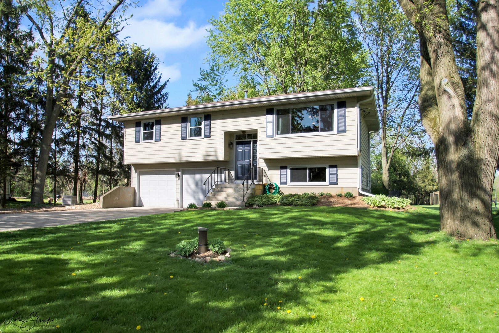 8S269 South Barnes Road Aurora, IL 60506 - Photo 2 of 21 Gallery Image 2