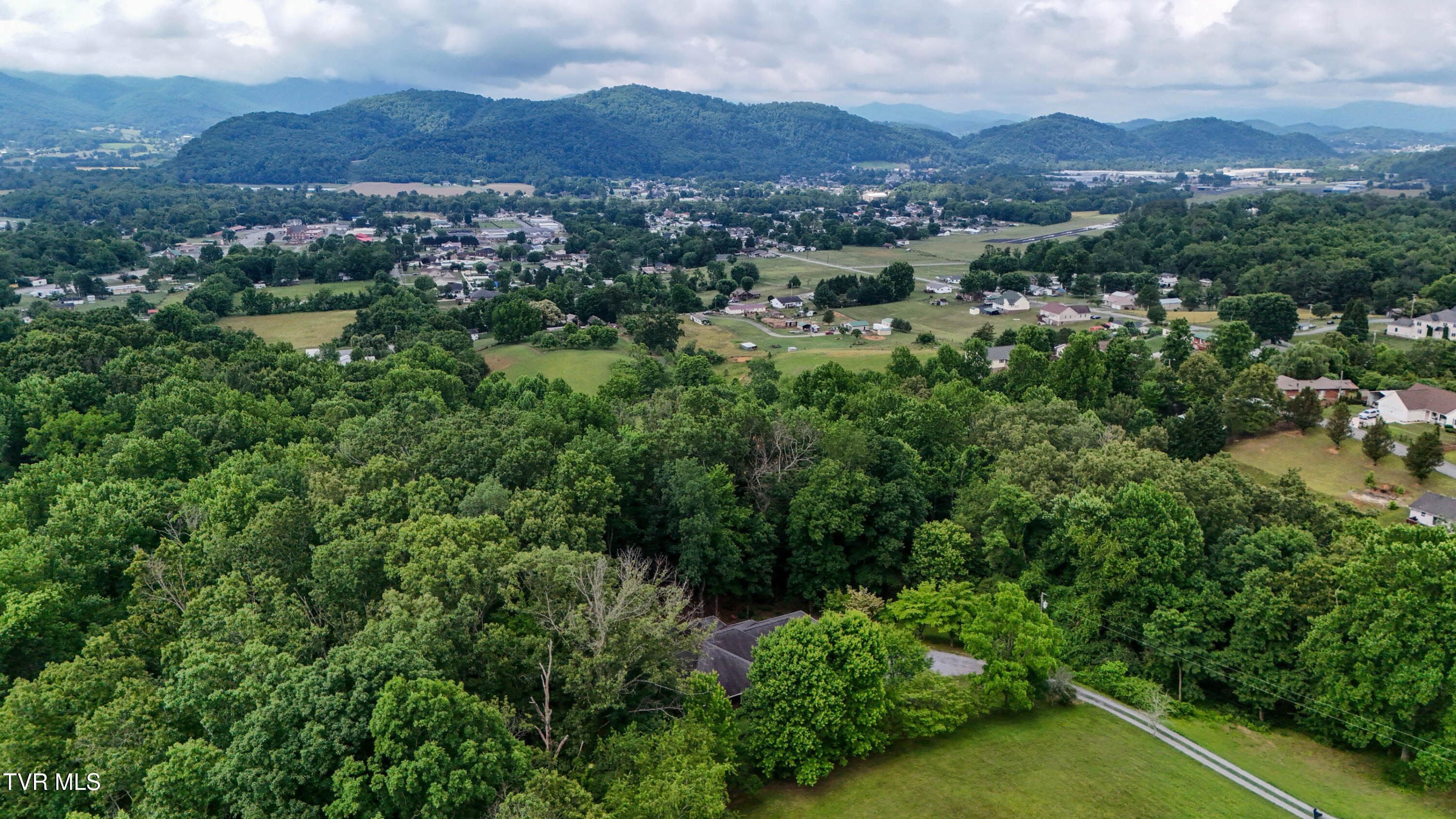 145 Zeb Grindstaff Road Elizabethton, TN 37643 - Photo 63 of 68 145 Zeb Grindstaff Rd Drone JV-6