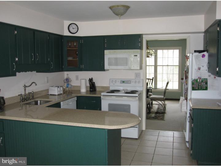 101 3 Bridge Road Shamong, NJ 08088 - Photo 3 of 20 Kitchen