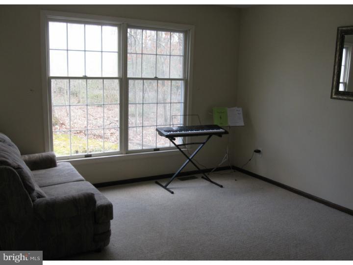 101 3 Bridge Road Shamong, NJ 08088 - Photo 6 of 20 Living Room