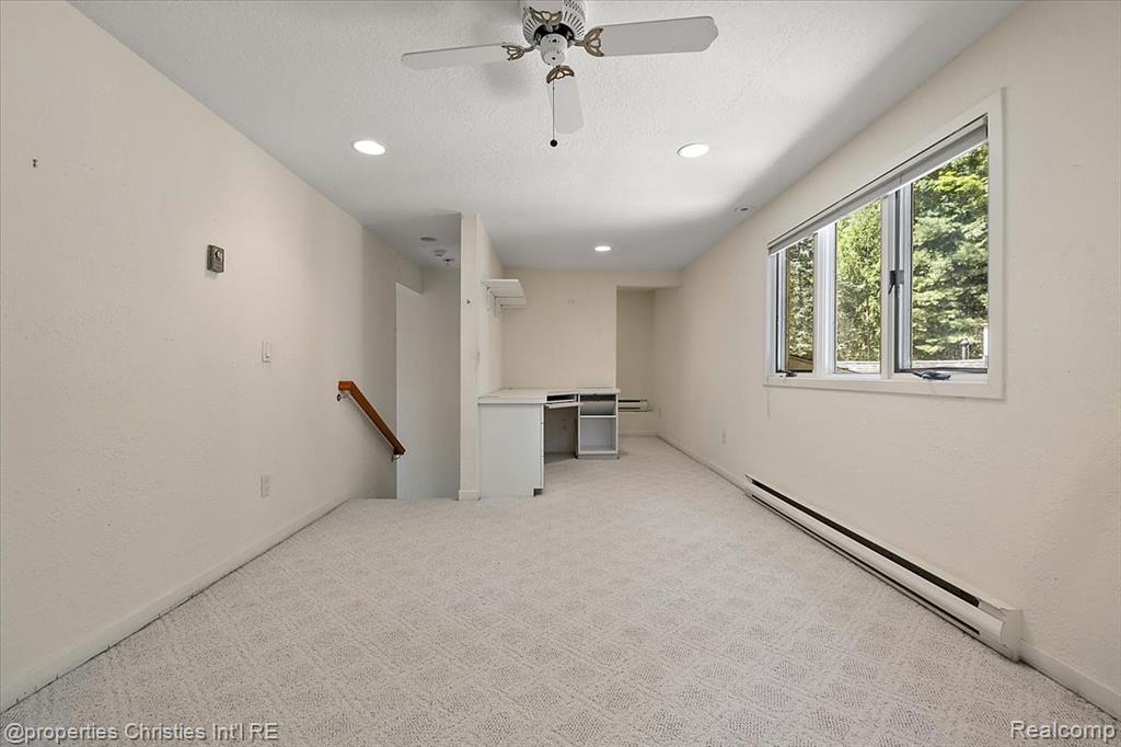 34448 Quaker Valley Road Farmington Hills, MI 48331 - Photo 39 of 42 Gallery Image 39