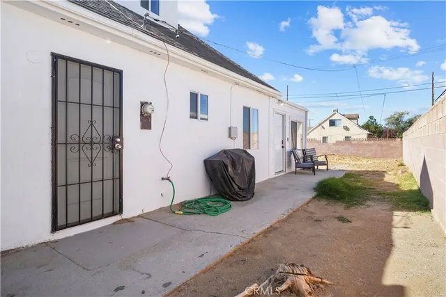 $2,600 | 44043 Hoban Avenue, Lancaster, CA 93534