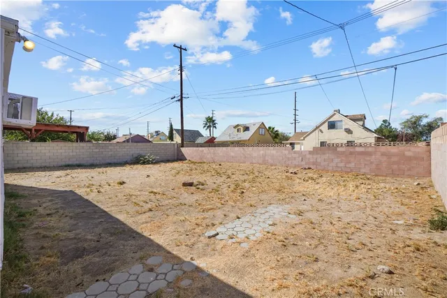 $2,600 | 44043 Hoban Avenue, Lancaster, CA 93534