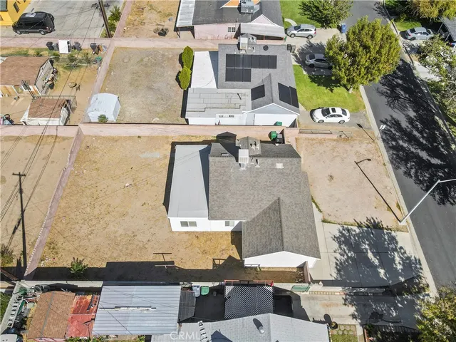 $2,600 | 44043 Hoban Avenue, Lancaster, CA 93534