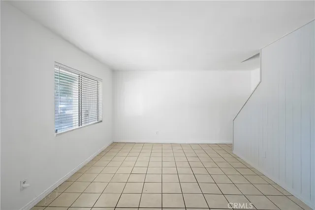 $2,600 | 44043 Hoban Avenue, Lancaster, CA 93534