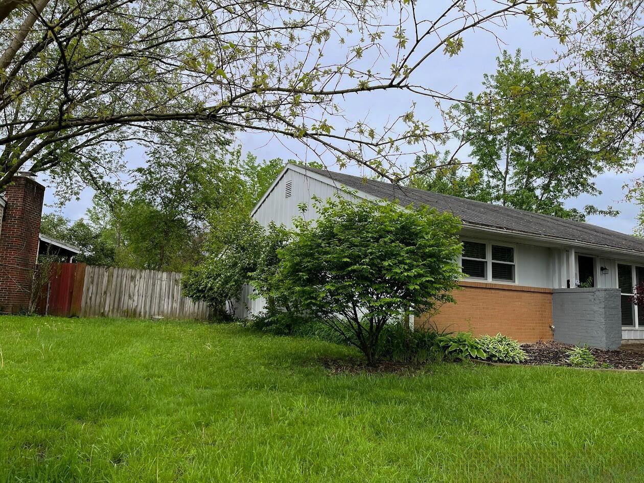 573 Fairholme Road Columbus, OH 43230 - Photo 2 of 25 3