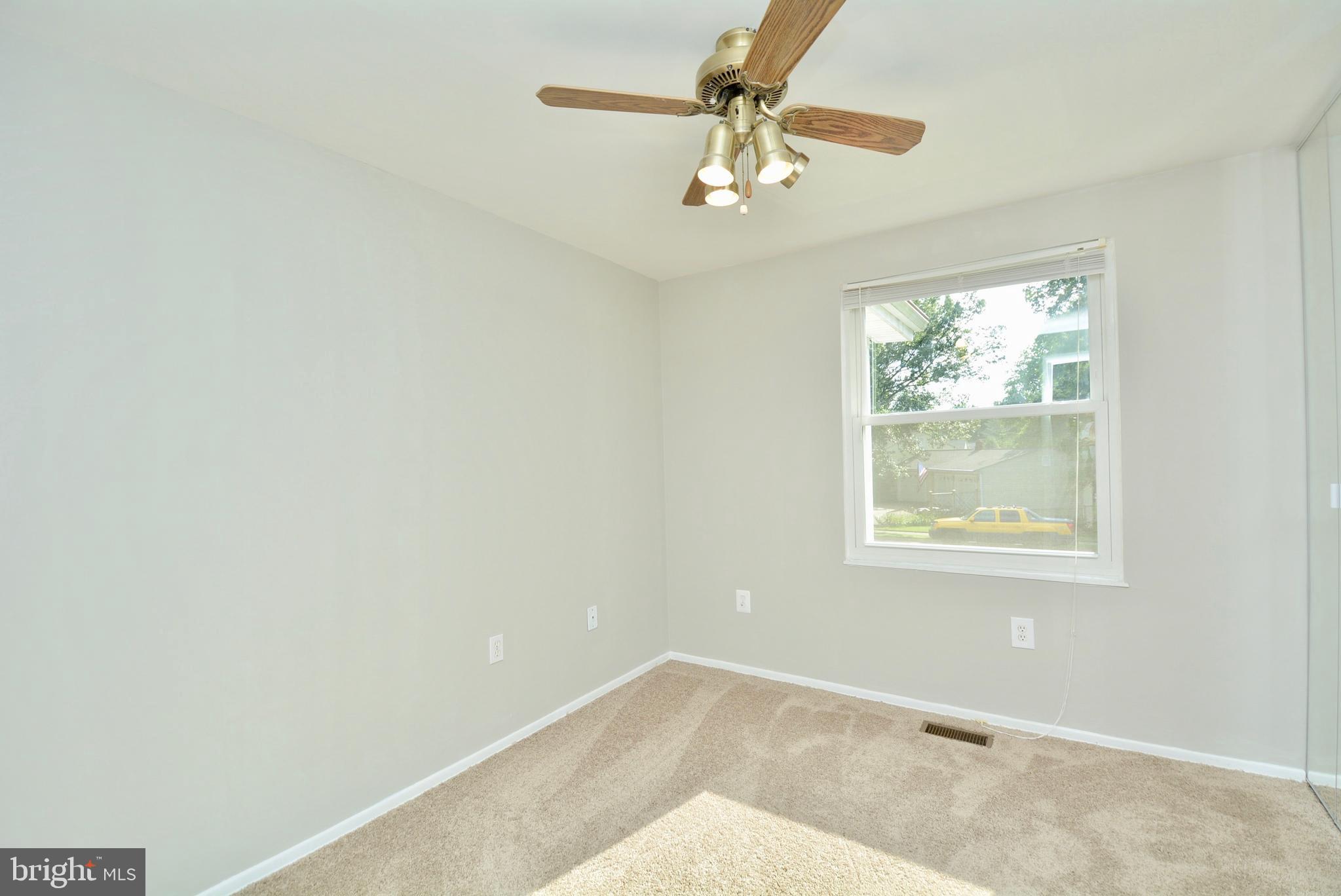 7905 Frye Road Alexandria, VA 22309 - Photo 25 of 55 BEDROOM #2 UPPER LEVEL