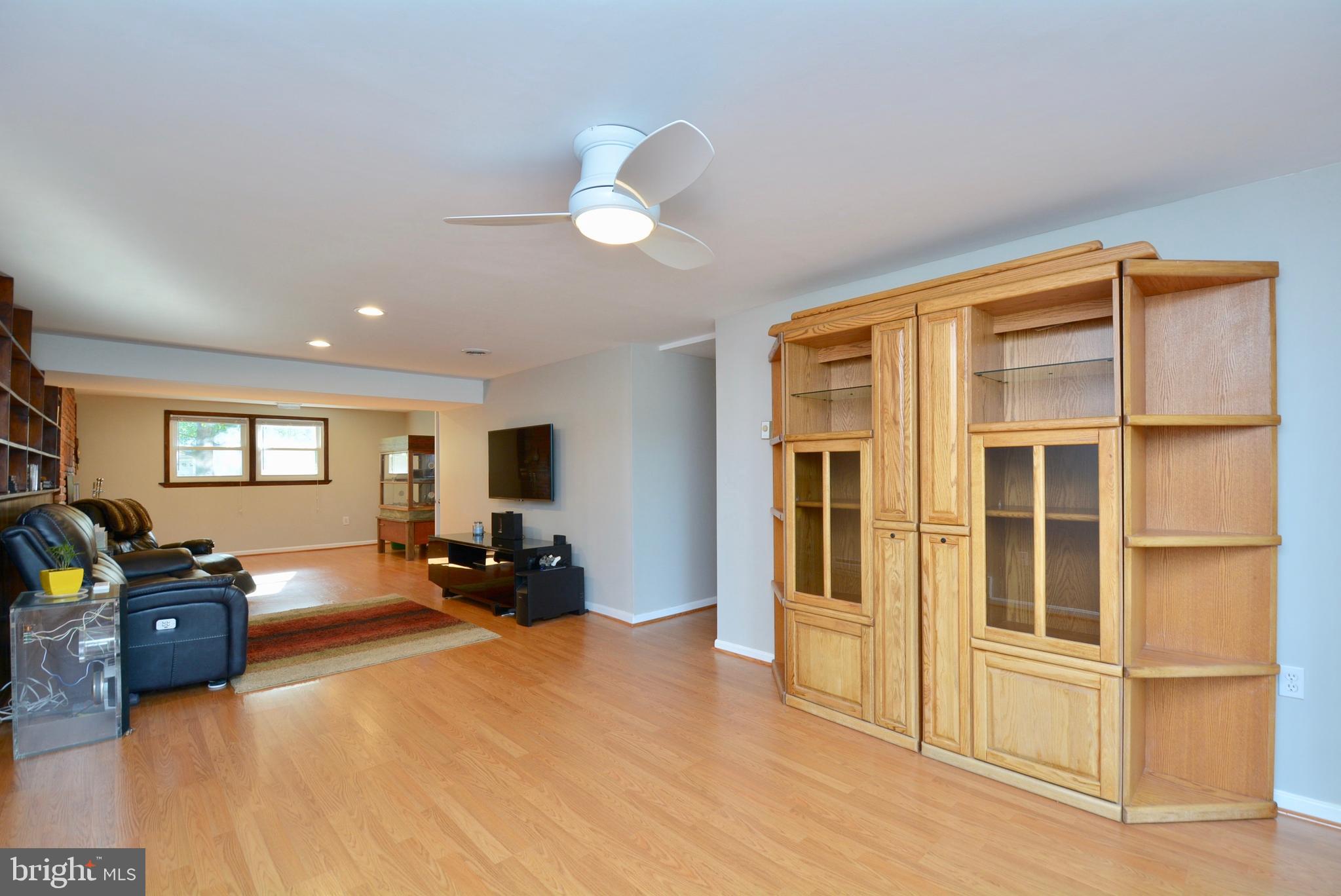 7905 Frye Road Alexandria, VA 22309 - Photo 35 of 55 PLENTY ROOM TO ENTERTAIN OR FAMILY GATHERINGS